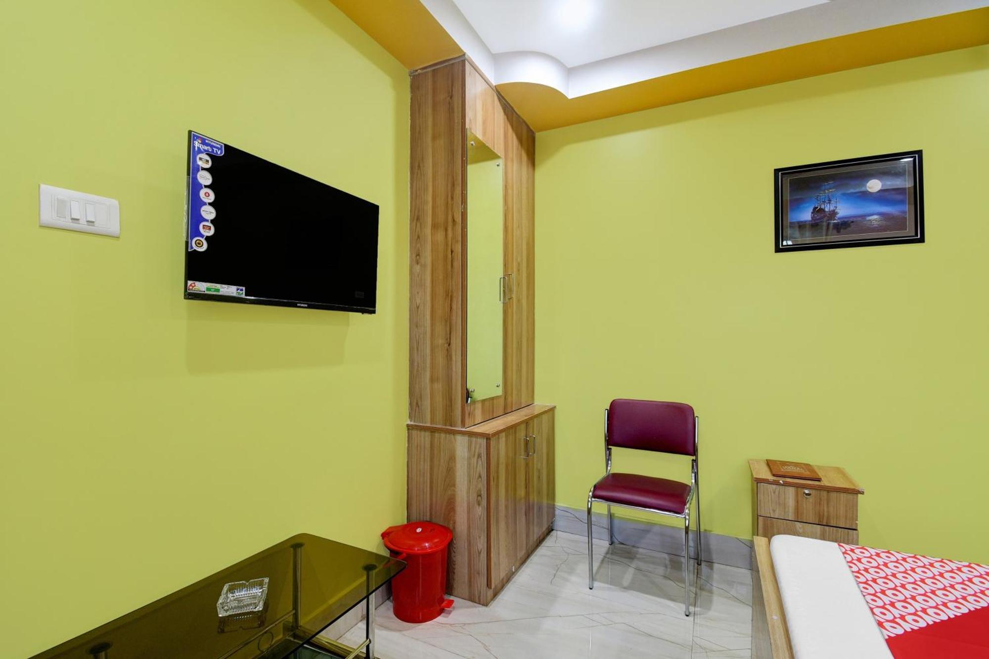 כלכותה Hotel O Mahal And Restaurant Kanchrapara מראה חיצוני תמונה